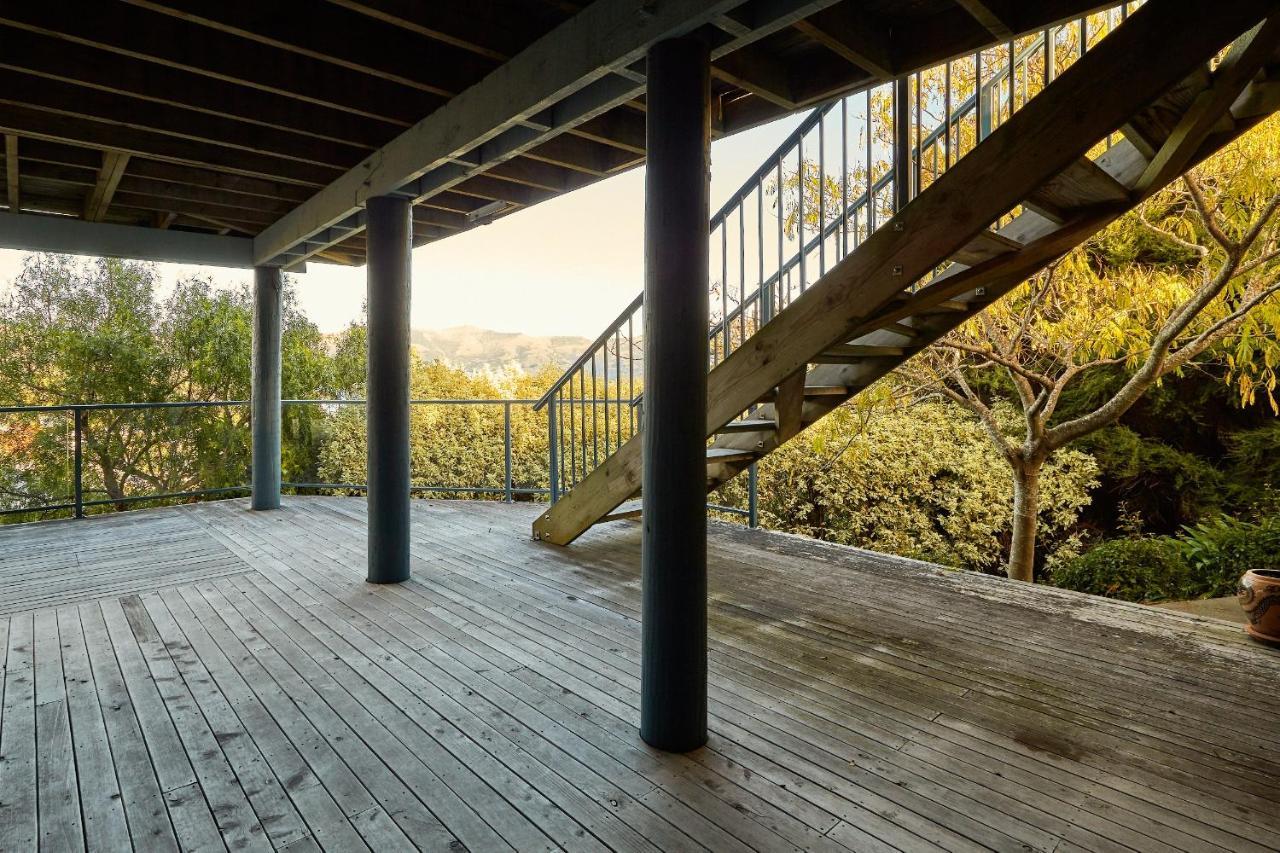 Akaroa Holiday Home Spacious And Quite With Stunning Harbour Views And Close To Town Zewnętrze zdjęcie